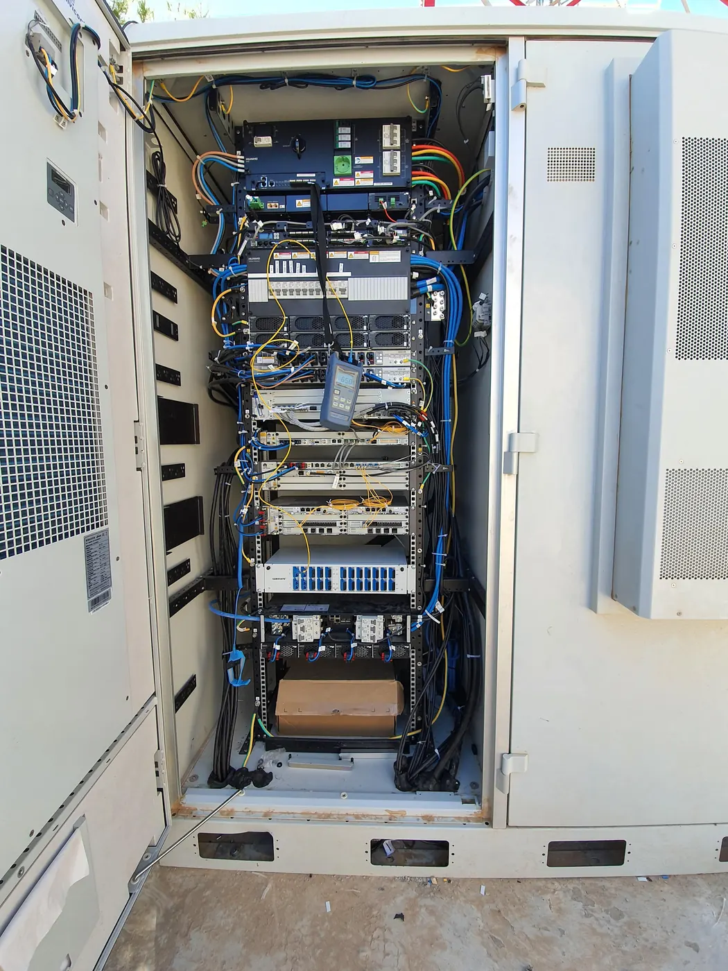 Active Equipment Rack
